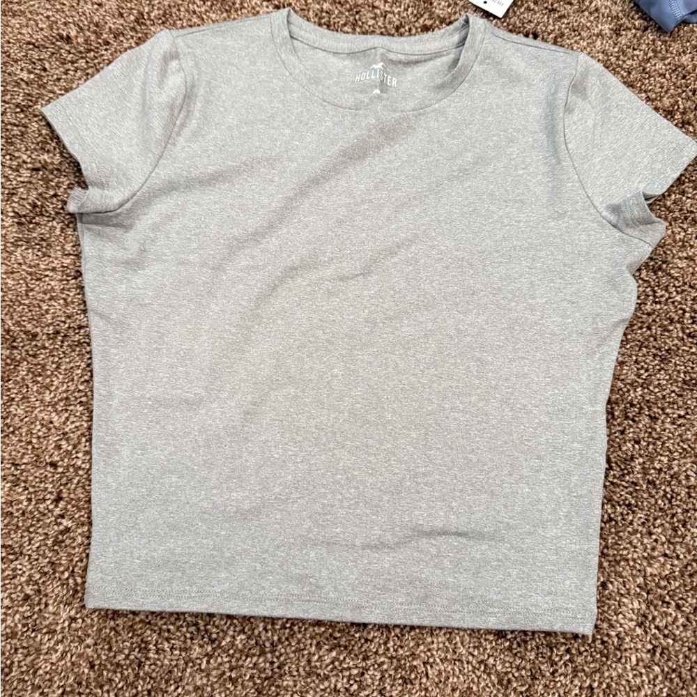 Bundle hollister top